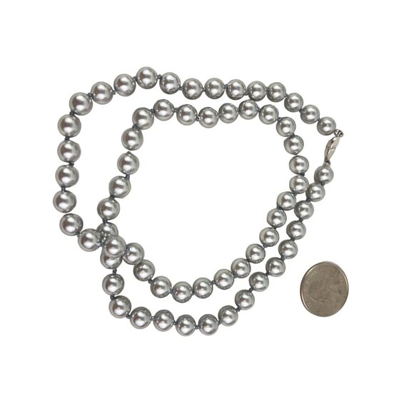 Monet Vintage Grey Knotted Pearl Necklace With Silver Tone Clasp - Picture 5 of 10